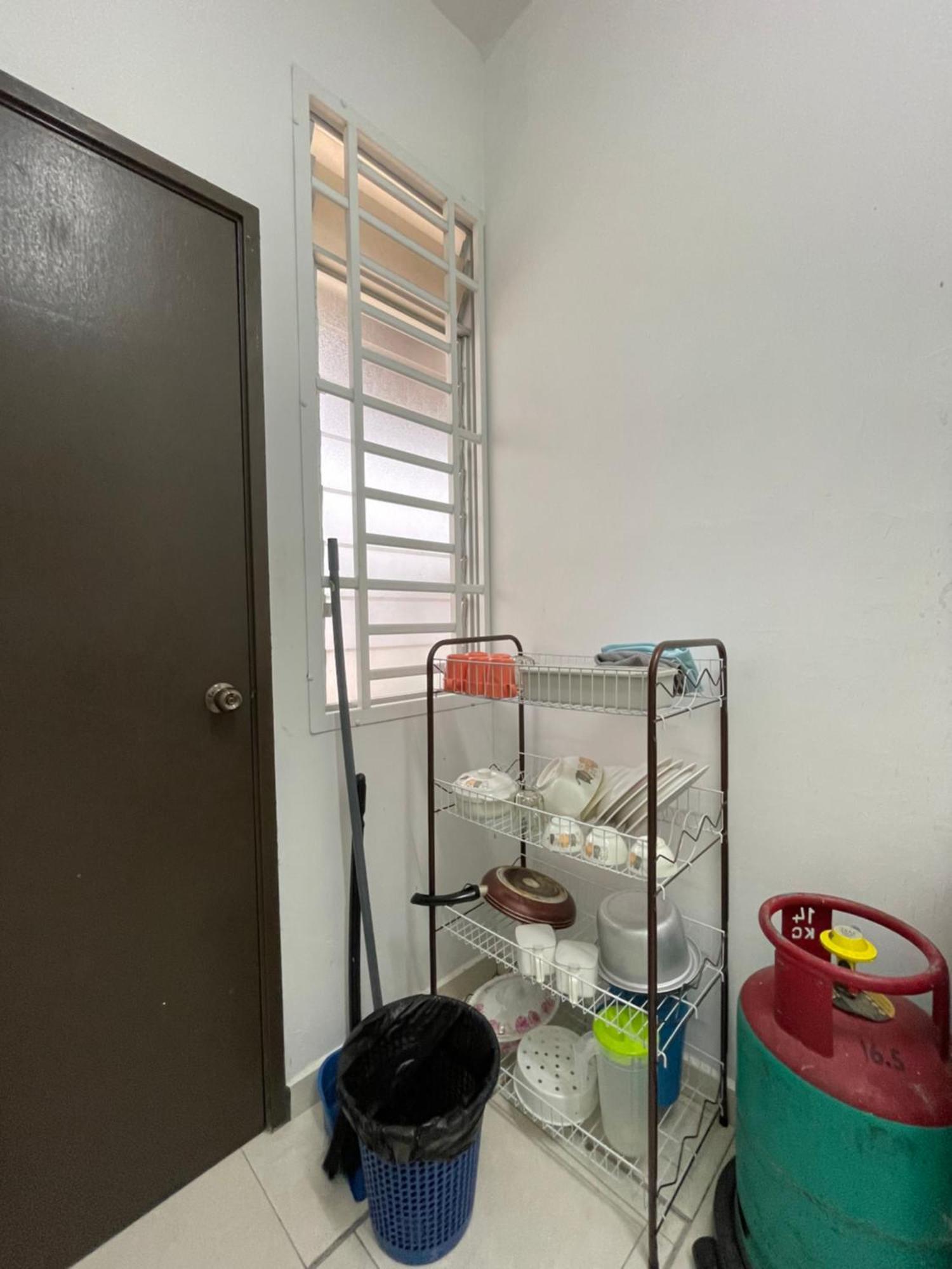 D'Cahaya Homestay バトゥー・パハト エクステリア 写真